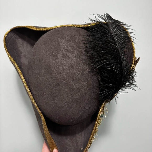 Uma Youth Descendants Hat - Picture 3 of 4